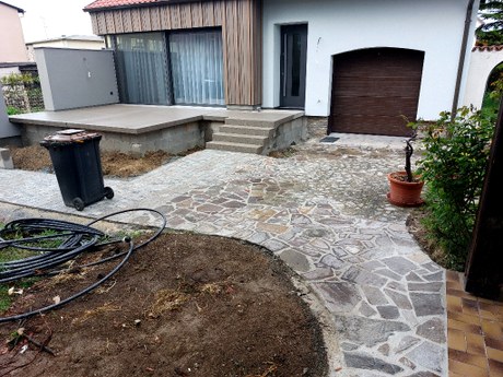 HAUS M